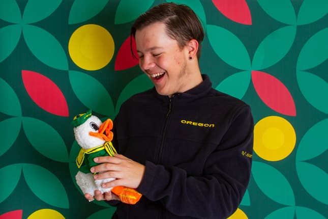 Holiday 2023 | University of Oregon Ducks